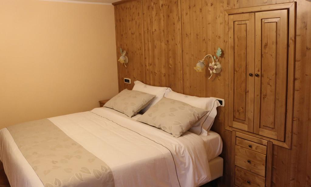 Dimora Storica Hotel Maccarunera Campagna Pokoj fotografie